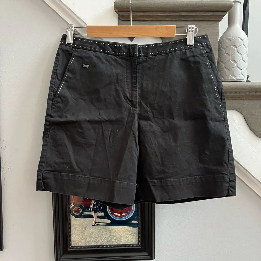 Liz Golf Black Stitch Golf Shorts sz 8